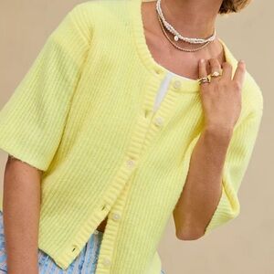 NWOT Aerie Unreal Short Sleeve Yellow Cardigan in Yellow Size Small